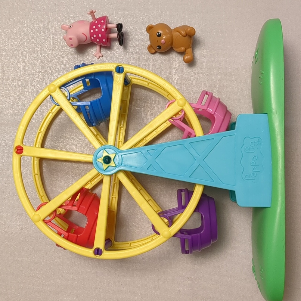 Peppa Pig's Adventures Ferris Wheel Toy